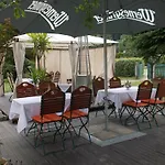 Romantik Zum Lindengarten ヨンスドルフ