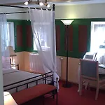 Romantik Zum Lindengarten ホテル