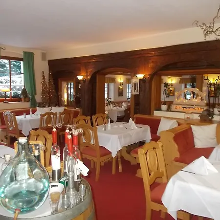 Romantik Zum Lindengarten فندق كورورت جونسدورف