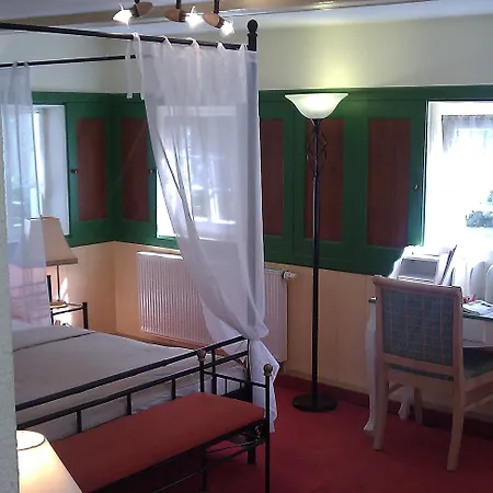 Romantik Zum Lindengarten فندق